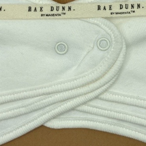 RAE DUNN Babies First Valentines 3PC Bib Set NEW - Picture 3 of 7